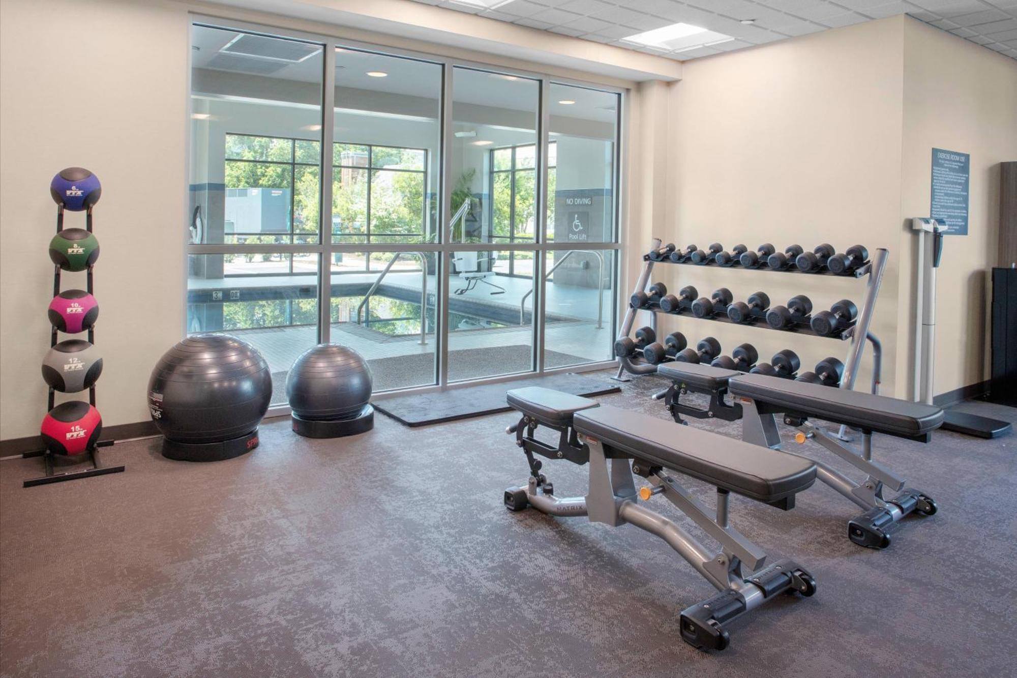 Residence Inn By Marriott Virginia Beach Town Center Екстериор снимка