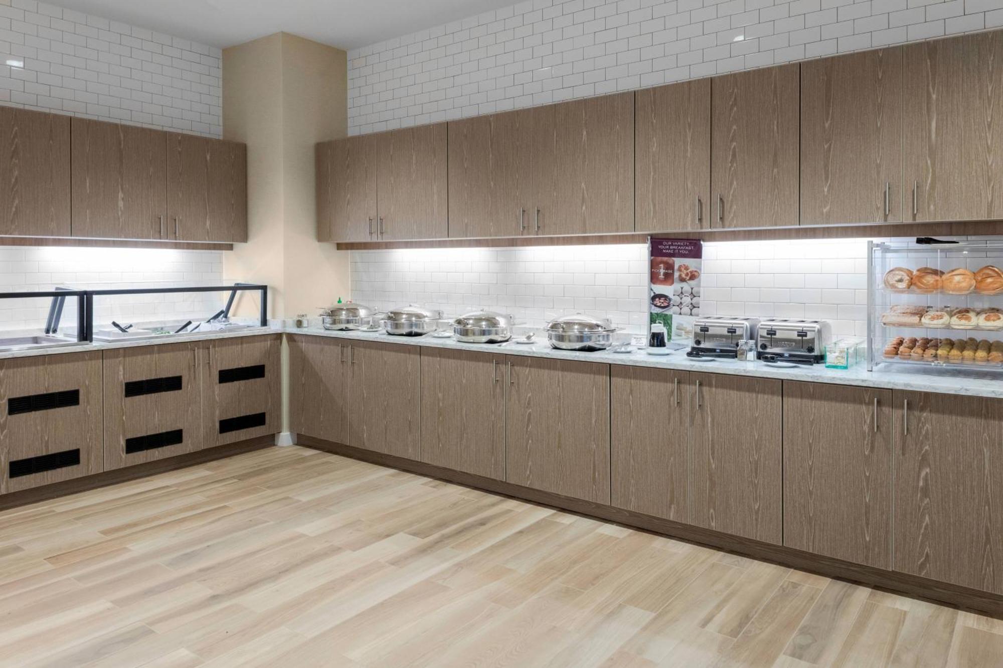 Residence Inn By Marriott Virginia Beach Town Center Екстериор снимка