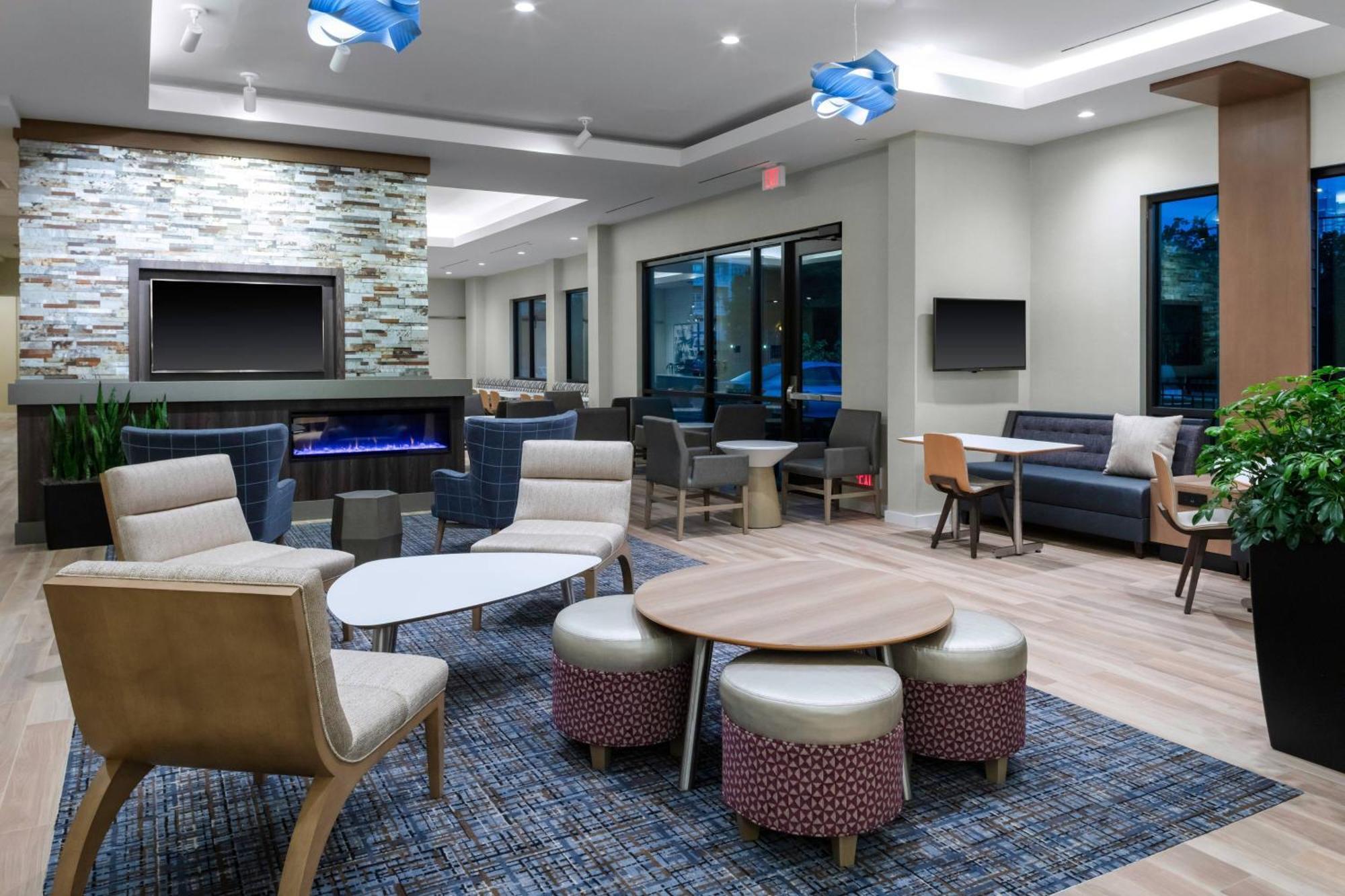 Residence Inn By Marriott Virginia Beach Town Center Екстериор снимка